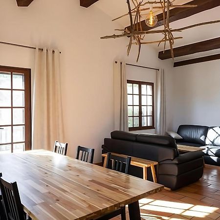 Mas Provencal De 120M2 En Camargue, Avec Piscine Et Parking Inclus, Ideal Pour Des Vacances Арль Экстерьер фото