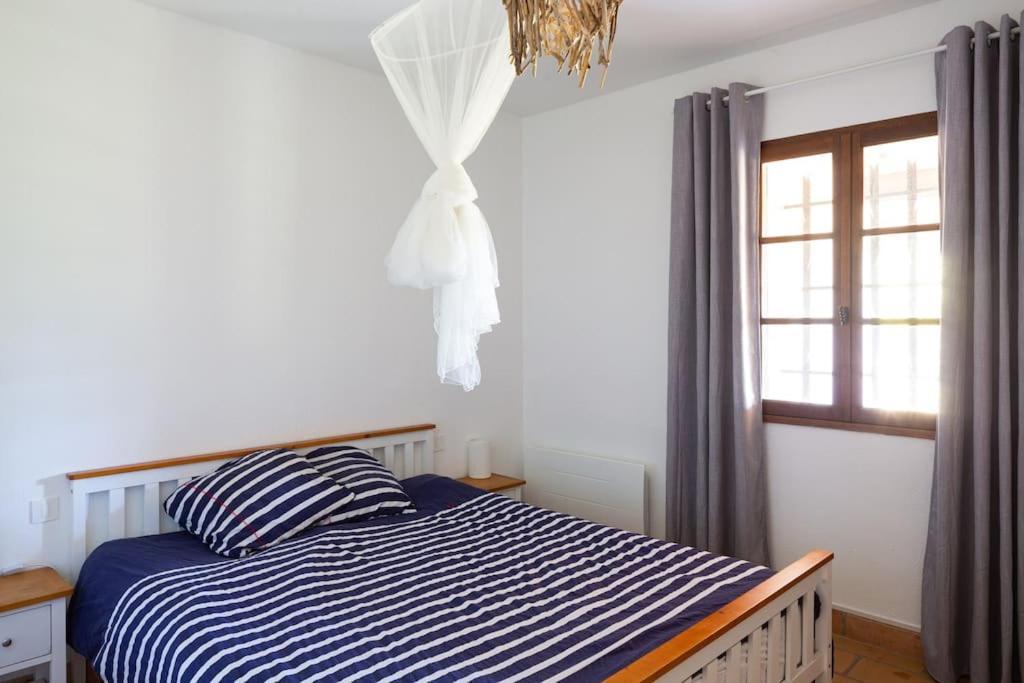 Mas Provencal De 120M2 En Camargue, Avec Piscine Et Parking Inclus, Ideal Pour Des Vacances Арль Экстерьер фото